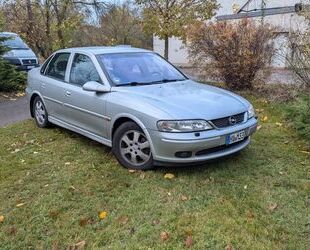 Opel Opel Vectra 1.6 16V - Gebrauchtwagen