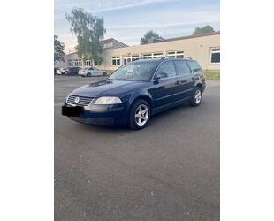 VW Volkswagen Passat Variant 2.0TDI Basis Variant Bas Gebrauchtwagen