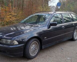 BMW BMW 530i A Touring - Gebrauchtwagen