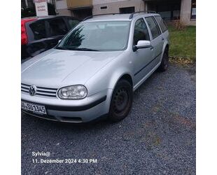 VW Volkswagen Golf 1.9TDI 96kw Variant Basis Gebrauchtwagen