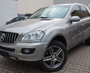 Mercedes-Benz Mercedes-Benz ML 350 4MATIC Leder Navi Pdc Schiebe Gebrauchtwagen