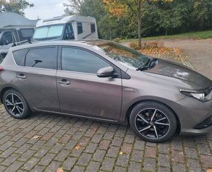 Toyota Toyota Auris Hybrid Edition-S+ 1,8-l-VVT-i Edition Gebrauchtwagen