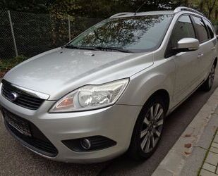 Ford Ford Focus Turnier 1,6 Silver Magic Gebrauchtwagen