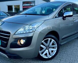 Peugeot Peugeot 3008 Hybrid4-1.HAND-NAVI-PDC-XENON-PANO-HE Gebrauchtwagen