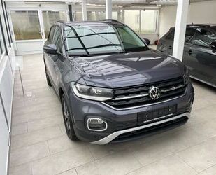 VW Volkswagen T-Cross Move *LED *Navi *RFK *CarPlay Gebrauchtwagen