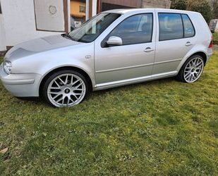 VW Volkswagen Golf 1.9TDI 85kW tiptronic Colour Conce Gebrauchtwagen