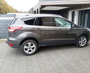 Ford Ford Kuga EcoBoost Sync, 150PS, AHK, Klima, Scheck Gebrauchtwagen