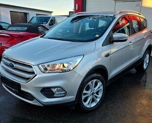 Ford Ford Kuga Titanium Aut. Navi/Kamera/Teilleder Gebrauchtwagen