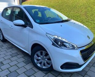 Peugeot Peugeot 208 BlueHDi 100 Tempomat, Navi, SHZ, PDC. Gebrauchtwagen