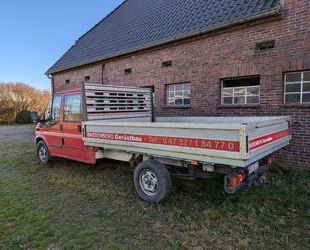 Ford Ford Transit doppel Kabine Neue Pritsche Gebrauchtwagen