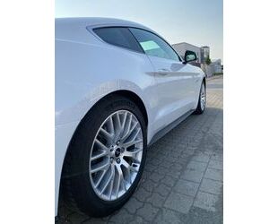 Ford Ford Mustang 5.0 Ti-VCT V8 GT Auto GT Gebrauchtwagen