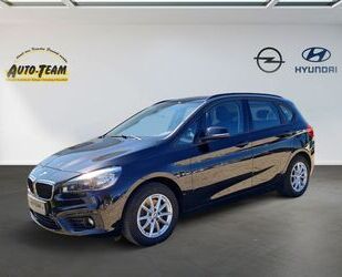 BMW BMW 220i Active Tourer 8 G.Aut.LED NAVI AHK Parkas Gebrauchtwagen