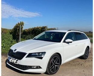 Skoda Skoda Superb 2.0 TDI SCR 140kW DSG Style Combi Sty Gebrauchtwagen