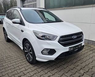 Ford Ford Kuga ST-Line AWD +Panorama+Lenkradhzng.+Xenon Gebrauchtwagen