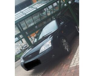 Ford Ford Mondeo 2.5 V6 Ghia Turnier 1. Hand Gebrauchtwagen