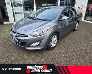 Hyundai Hyundai i30 1.6 FIFA Silver Edition*NAVI*RFK*PDC*S Gebrauchtwagen