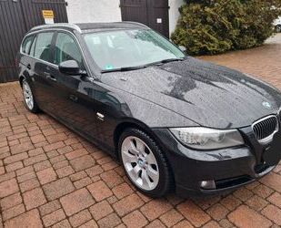 BMW BMW 330d Touring - X-Drive Schalter, AHK,Xenon,Led Gebrauchtwagen