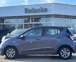 Hyundai Hyundai i10 1.0 70PS 5TürKlimTempAluPDCAllwetterRe Gebrauchtwagen