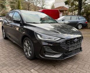 Ford Ford Focus 1.5TDCI Aut. ST-Line X LED+NAV+SHZ+ACC+ Gebrauchtwagen