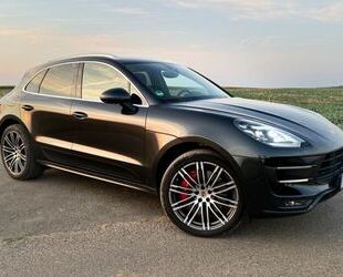 Porsche Porsche Macan Turbo mit Performance Paket Approved Gebrauchtwagen