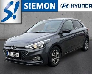 Hyundai Hyundai i20 1.2 PDC Advantage SHZ Temp Klima Freis Gebrauchtwagen