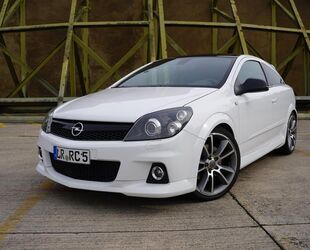 Opel Opel Astra GTC OPC Race Camp Gebrauchtwagen