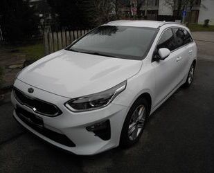 Kia Kia ceed SW 1.4 T-GDI Navi 2-Klima Rückcam Garanti Gebrauchtwagen