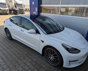 Tesla Tesla Model 3 Performance Dual AWD LV+ HV neu Gebrauchtwagen