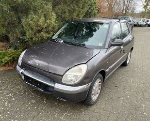 Daihatsu Daihatsu Sirion 1.0 CXS Gebrauchtwagen