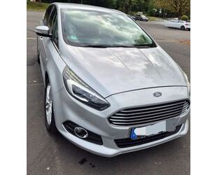 Ford Ford S-Max 2,0 TDCi 132kW 4x4 Titanium PowerShift. Gebrauchtwagen