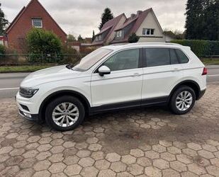 VW Volkswagen Tiguan Highline 4Motion 190PS *Leder+Pa Gebrauchtwagen