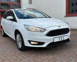 Ford Ford Focus 1,5 TDCi Business Kombi AHK abn SR+WRA Gebrauchtwagen