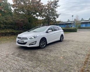 Hyundai Hyundai i40 cw FIFA World Cup Edition Top Ausstatt Gebrauchtwagen