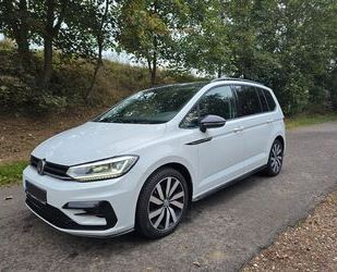 VW Volkswagen Touran R-Line DSG Highline / Black Pake Gebrauchtwagen