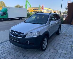 Chevrolet Chevrolet Captiva 2.4 LS 2WD~Leder~Klimaaut~ LPG~T Gebrauchtwagen