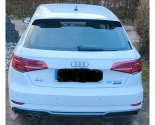 Audi Audi A3 40 TFSI S tronic quattro sport Sprtback sp Gebrauchtwagen