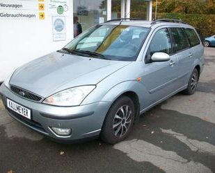 Ford Ford Focus Turnier Ghia Gebrauchtwagen