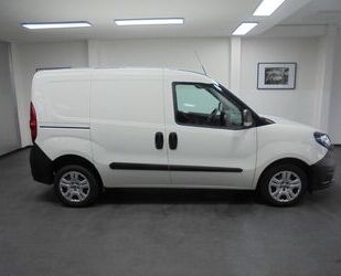 Fiat Fiat Doblo 1,6 SX Kasten Klima Navi Kamera 49.000 Gebrauchtwagen