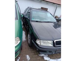 Skoda Skoda Octavia Combi 1.6 tüv 10/2026 Gebrauchtwagen