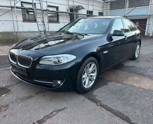 BMW BMW 520d   PDC + NAVI + BI-XEN + PANO Gebrauchtwagen