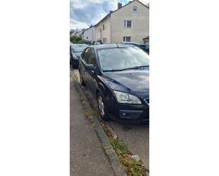 Ford Ford Focus 1.6 Ghia Ghia Gebrauchtwagen