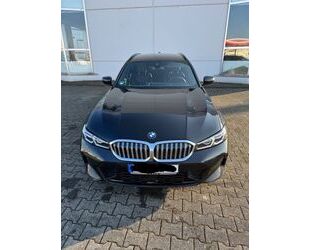 BMW BMW 320d Automatik, M-Sport, LED Matrix, HeadUp, A Gebrauchtwagen