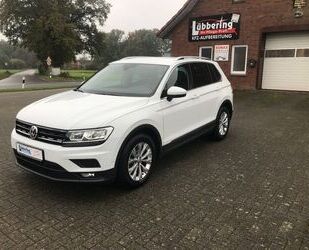 VW Volkswagen TIGUAN COMFORTL. LED/AHK/R-KAMERA/KLIMA Gebrauchtwagen