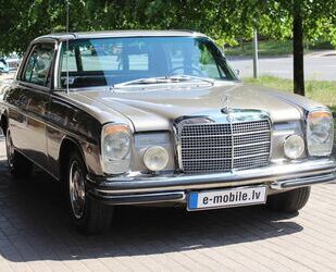 Mercedes-Benz Mercedes-Benz 250 CE W114 - Restored, Original, Sa Gebrauchtwagen