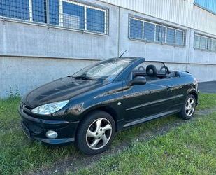 Peugeot Peugeot 206 Cabriolet CC Platinum Leder Klima Gebrauchtwagen