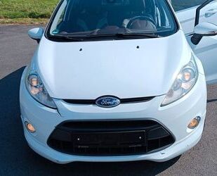 Ford Ford Fiesta 1,6 TDCi 66kW DPF Titanium Titanium Gebrauchtwagen