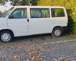 VW Volkswagen T4 Caravelle 2.5 Kat Automatik Standard Gebrauchtwagen