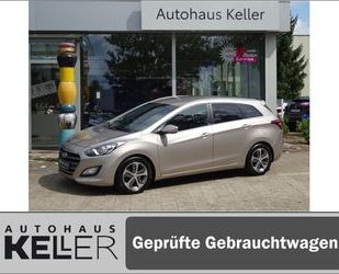 Hyundai Hyundai i30 blue Kombi 1.6 GDi YES! Silver Gebrauchtwagen