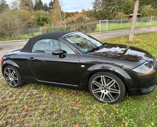 Audi Audi Roadster 1.8T quattro 224 PS Schwarz/Schwarz Gebrauchtwagen