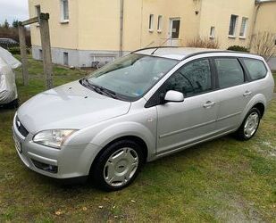 Ford Ford Focus 1,8 b 155tkm Gebrauchtwagen